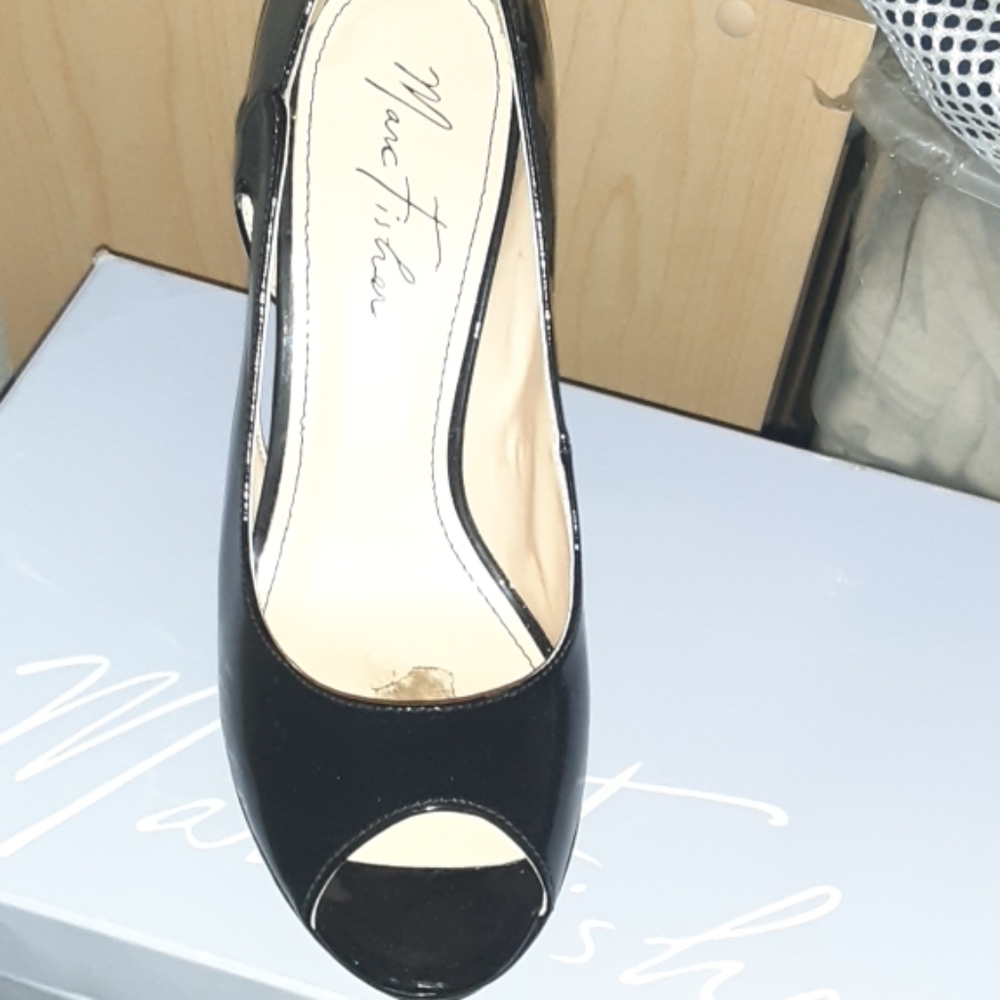 Shoes - Picture 3 of 3